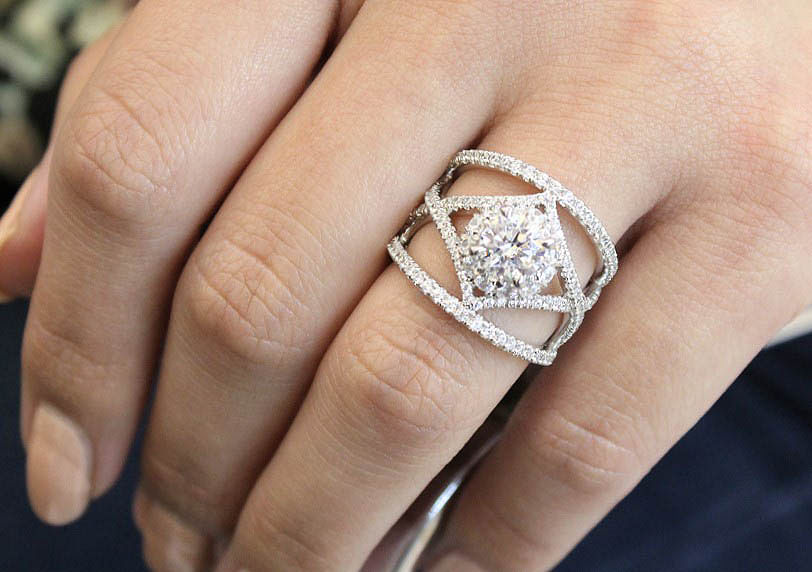 14K White Gold Round Halo Diamond Engagement Ring angle 