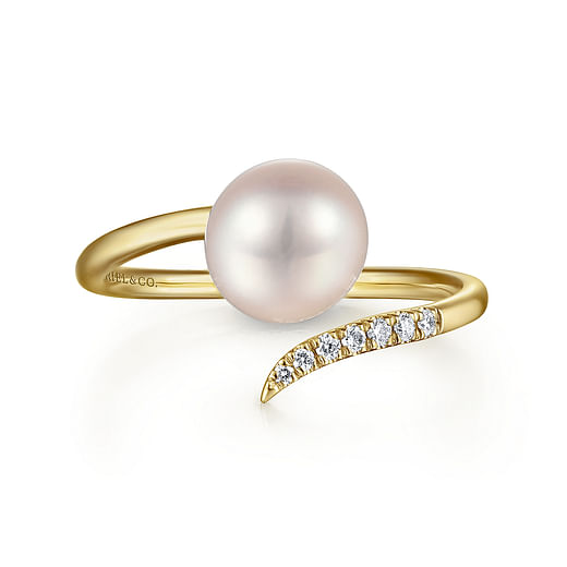 Europa Economisch klep 14K Yellow Gold Cultured Pearl and Diamond Open Wrap Ring