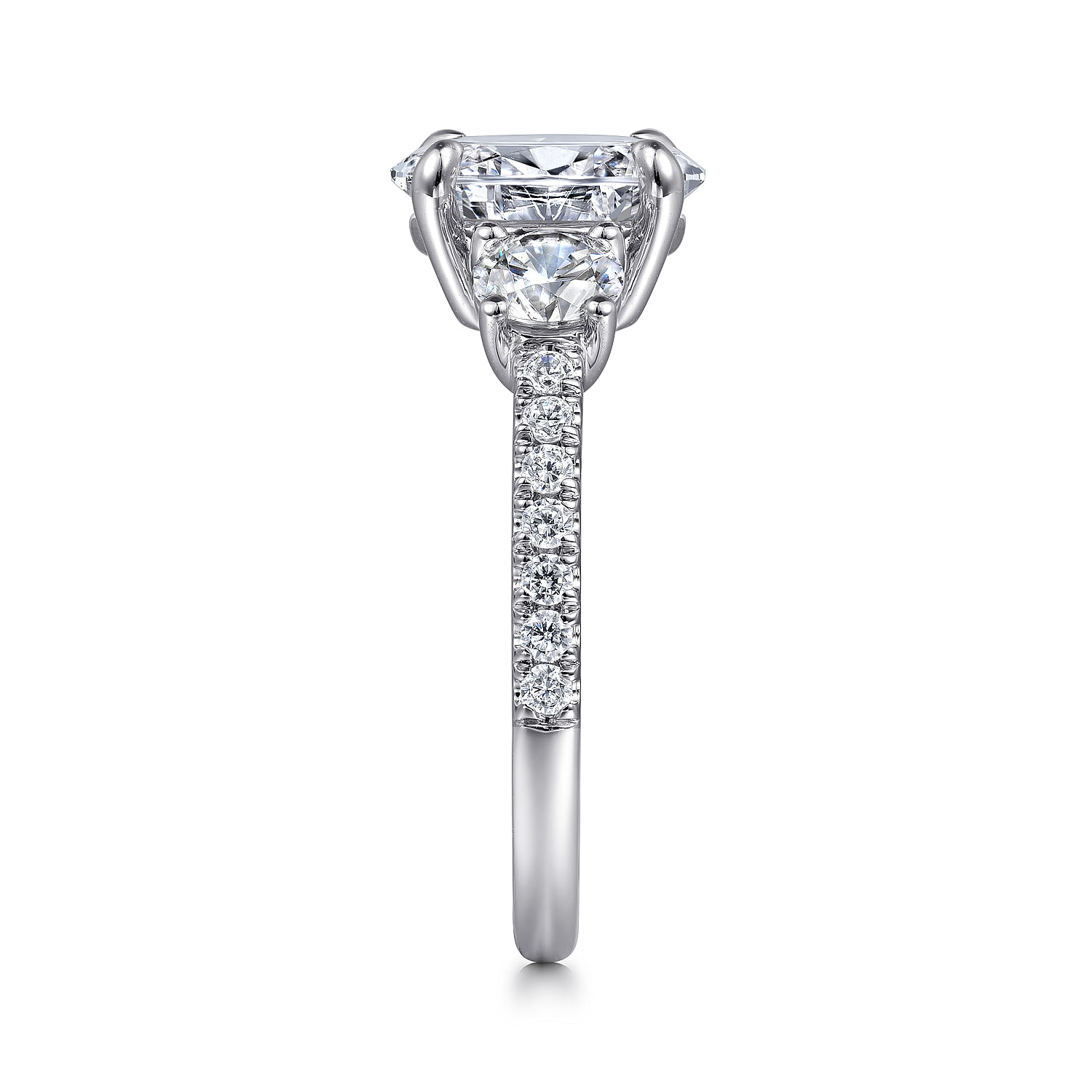 Gorgeous Oval Cut Engagement Rings Online | Gabriel & Co.