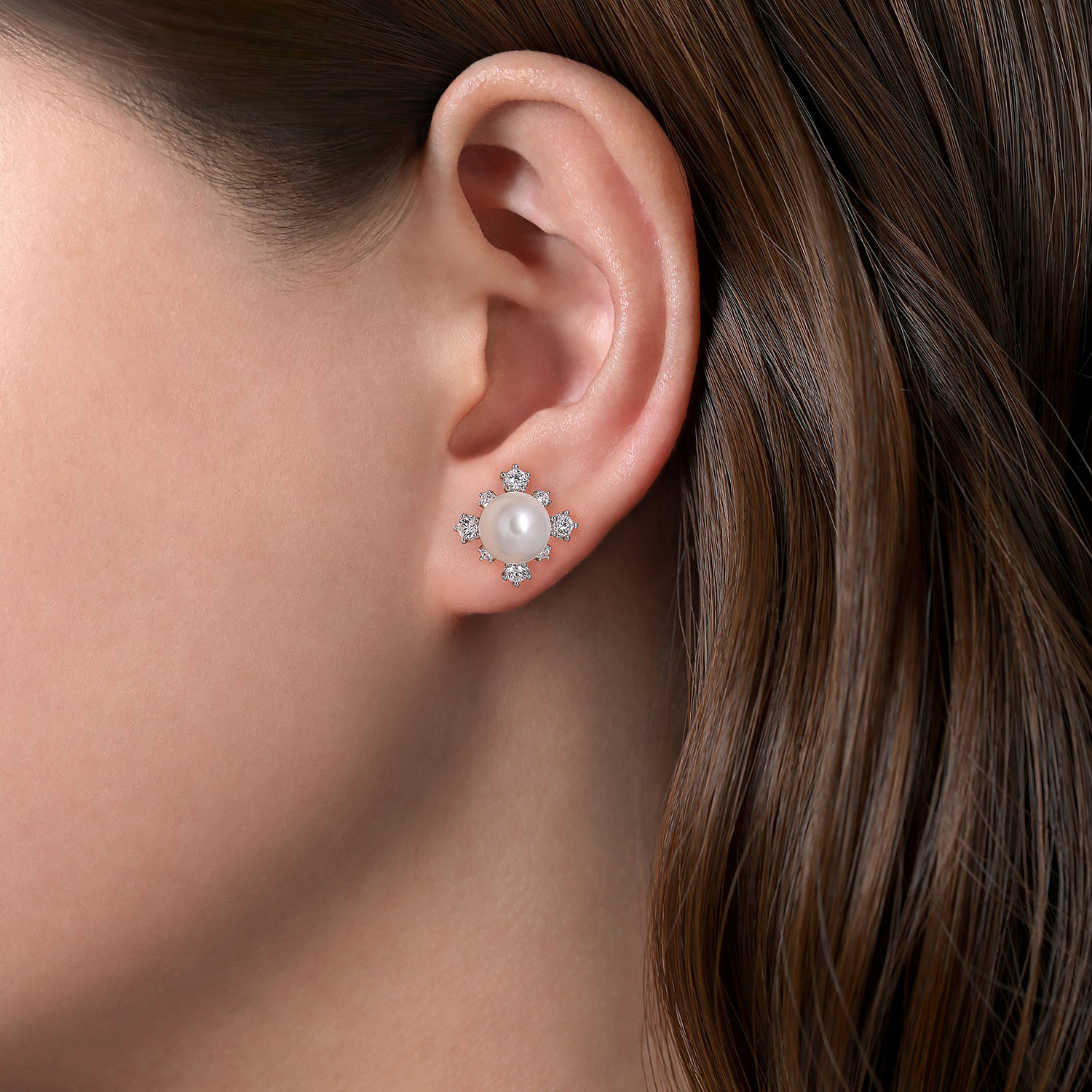 14K White Gold Diamond and Pearl Stud Earrings