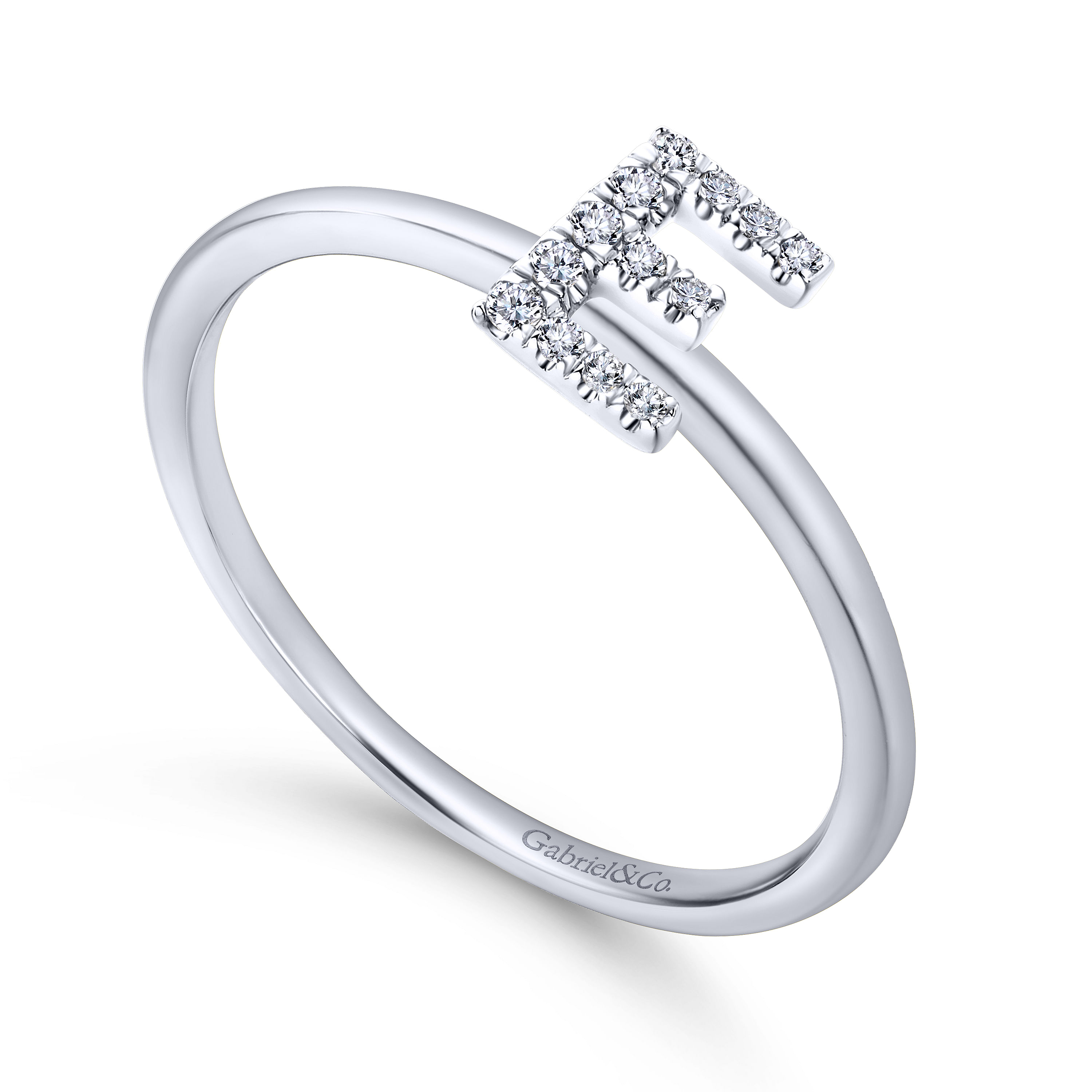 14K White Gold Pavé Diamond Uppercase E Initial Ring | LR51164E 