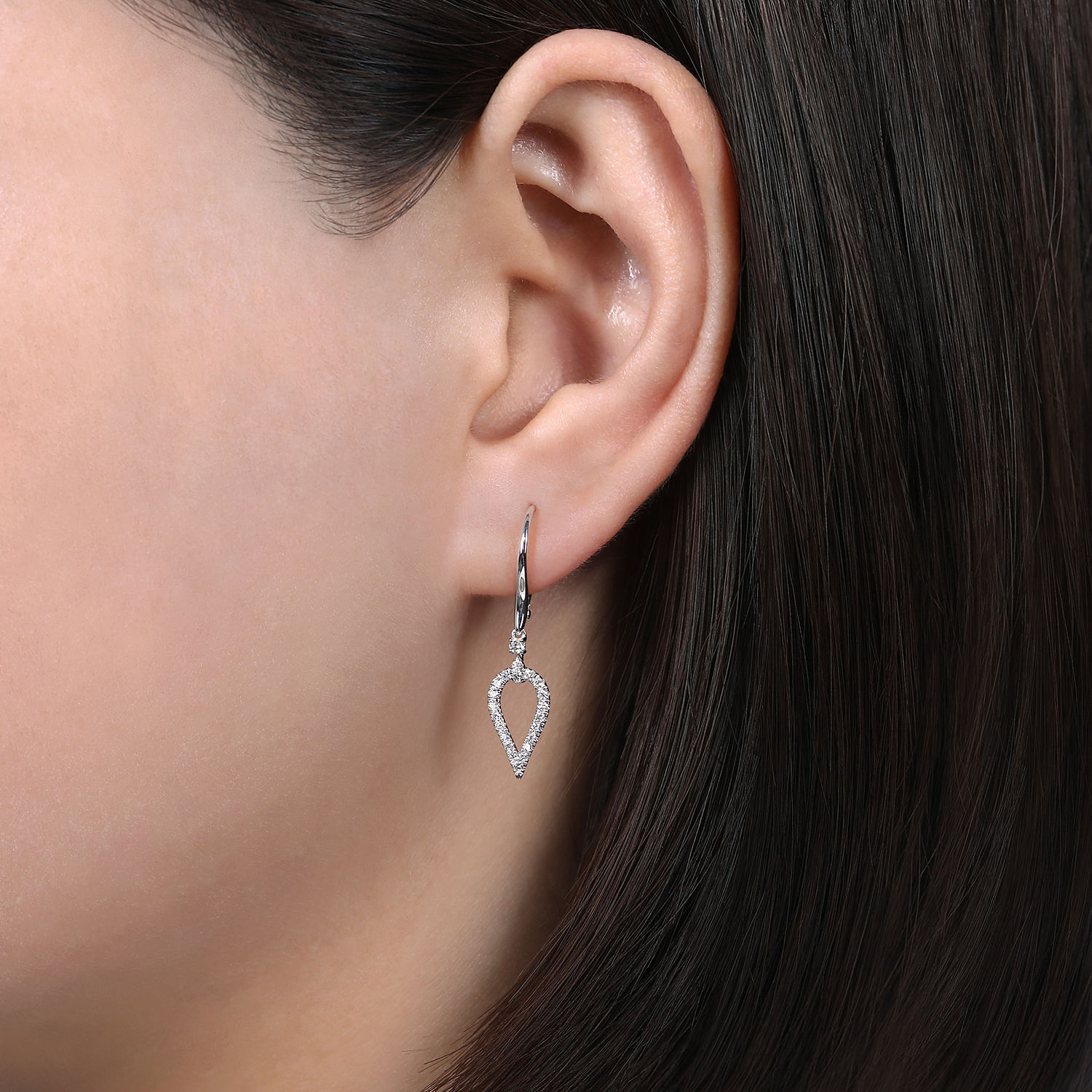 14K White Gold Pear Shape Diamond Leverback Earrings