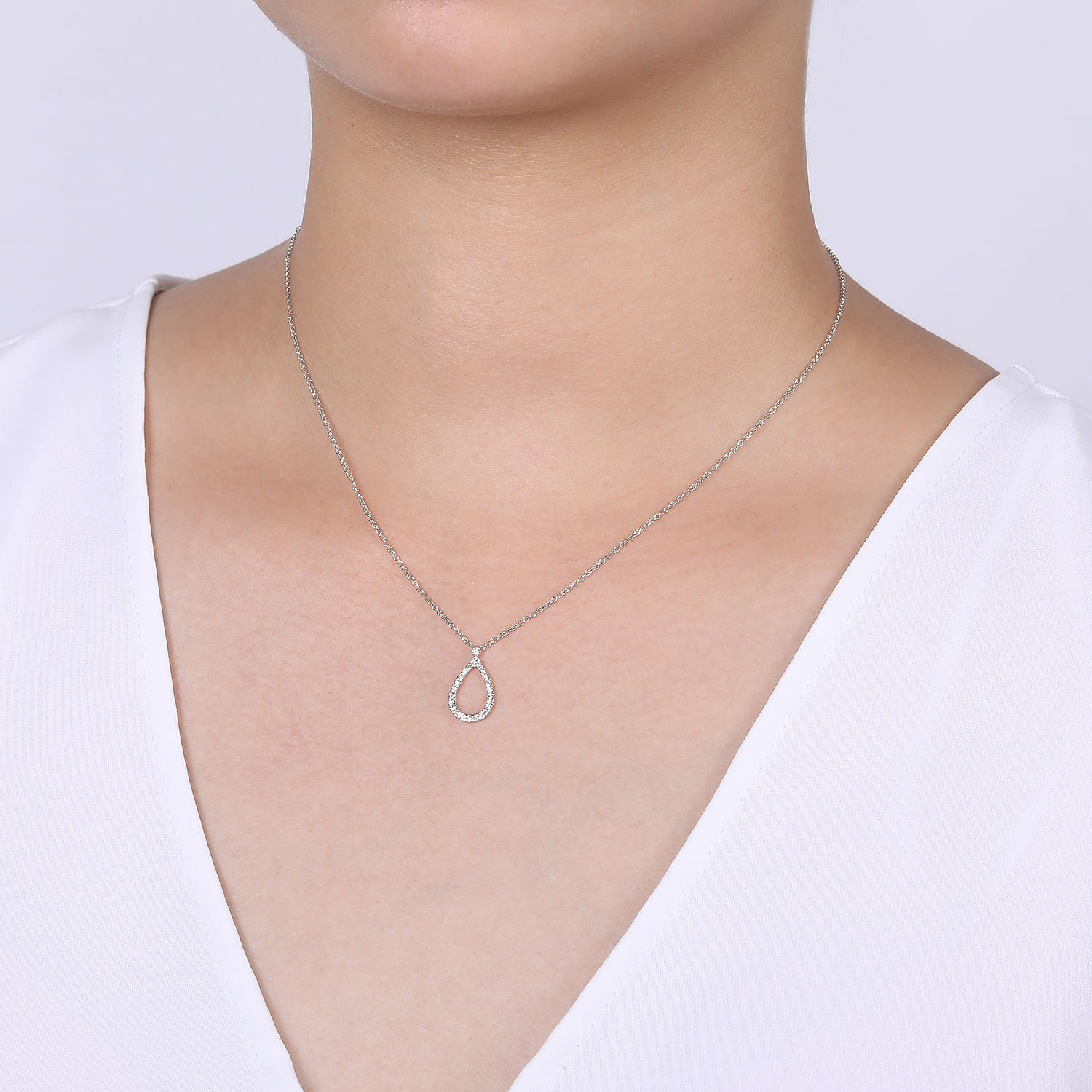 14K White Gold Teardrop Diamond Pendant Necklace