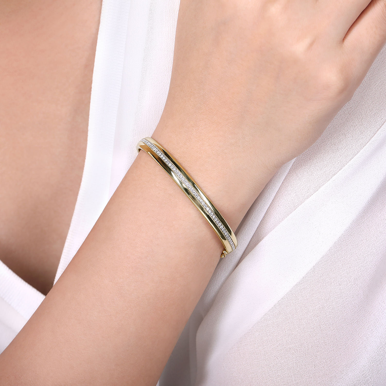 14K Yellow Gold High Polished Bangle with Diamond Inner Channel
