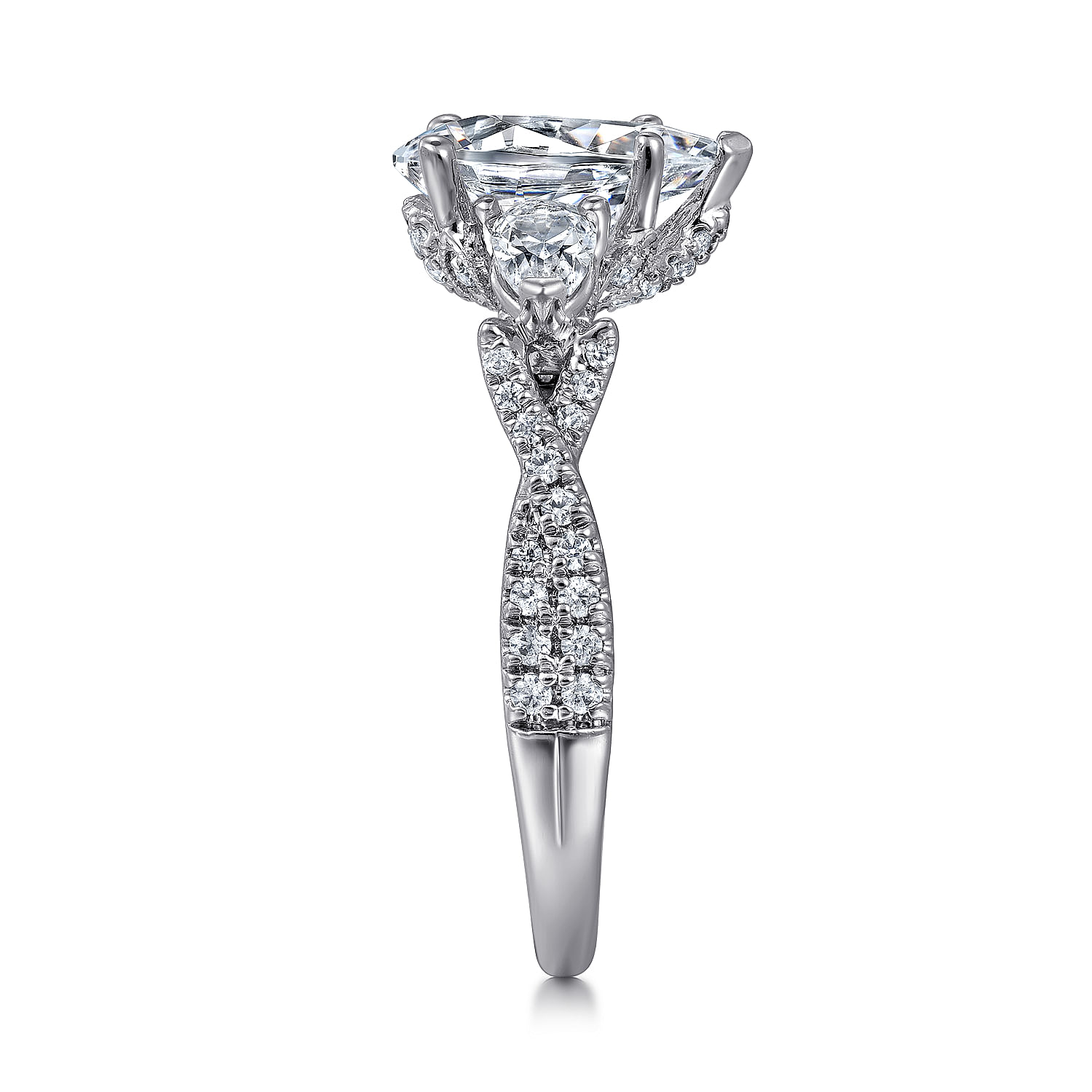 18K White Gold Pear Shape Diamond Engagement Ring