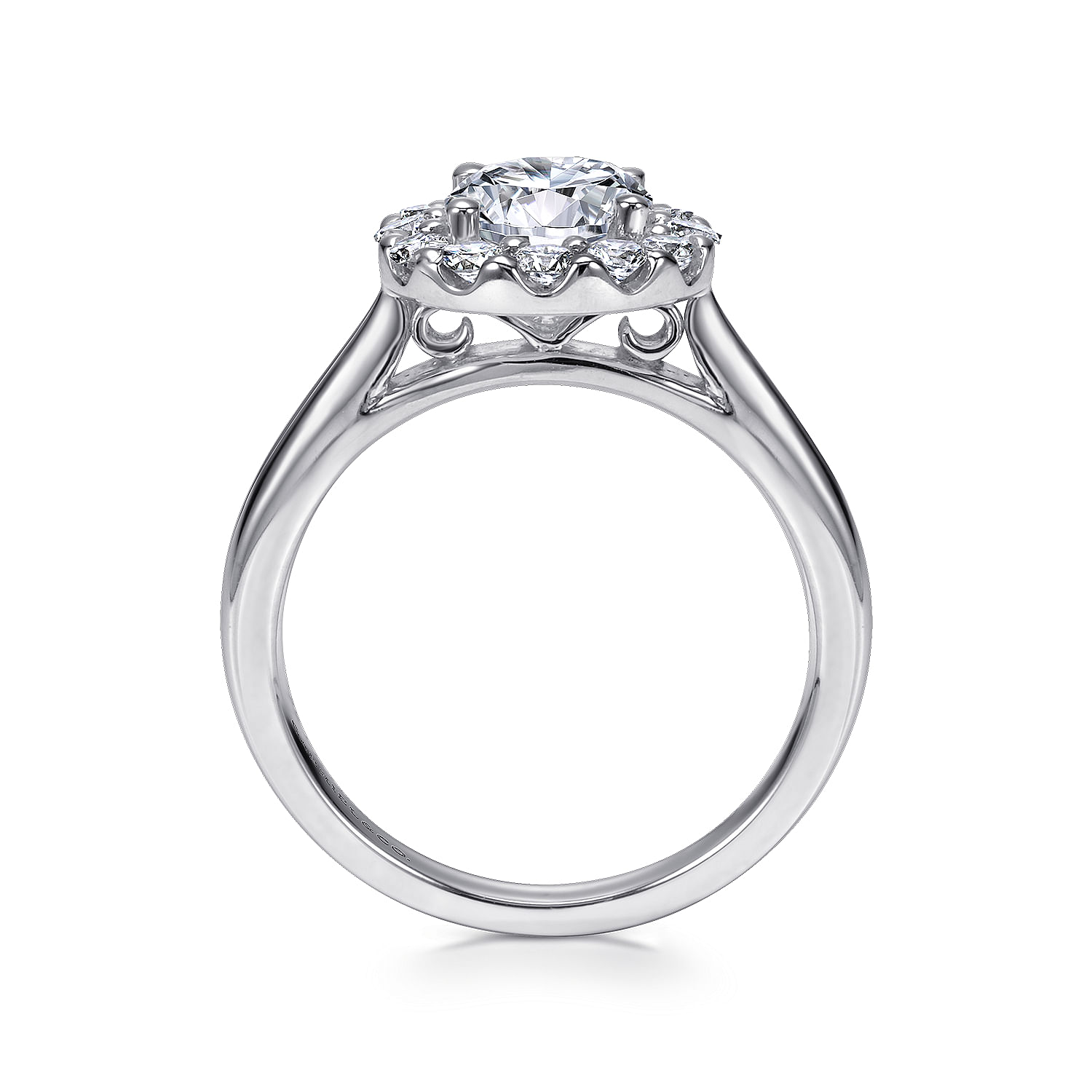Platinum Round Halo Diamond Engagement Ring
