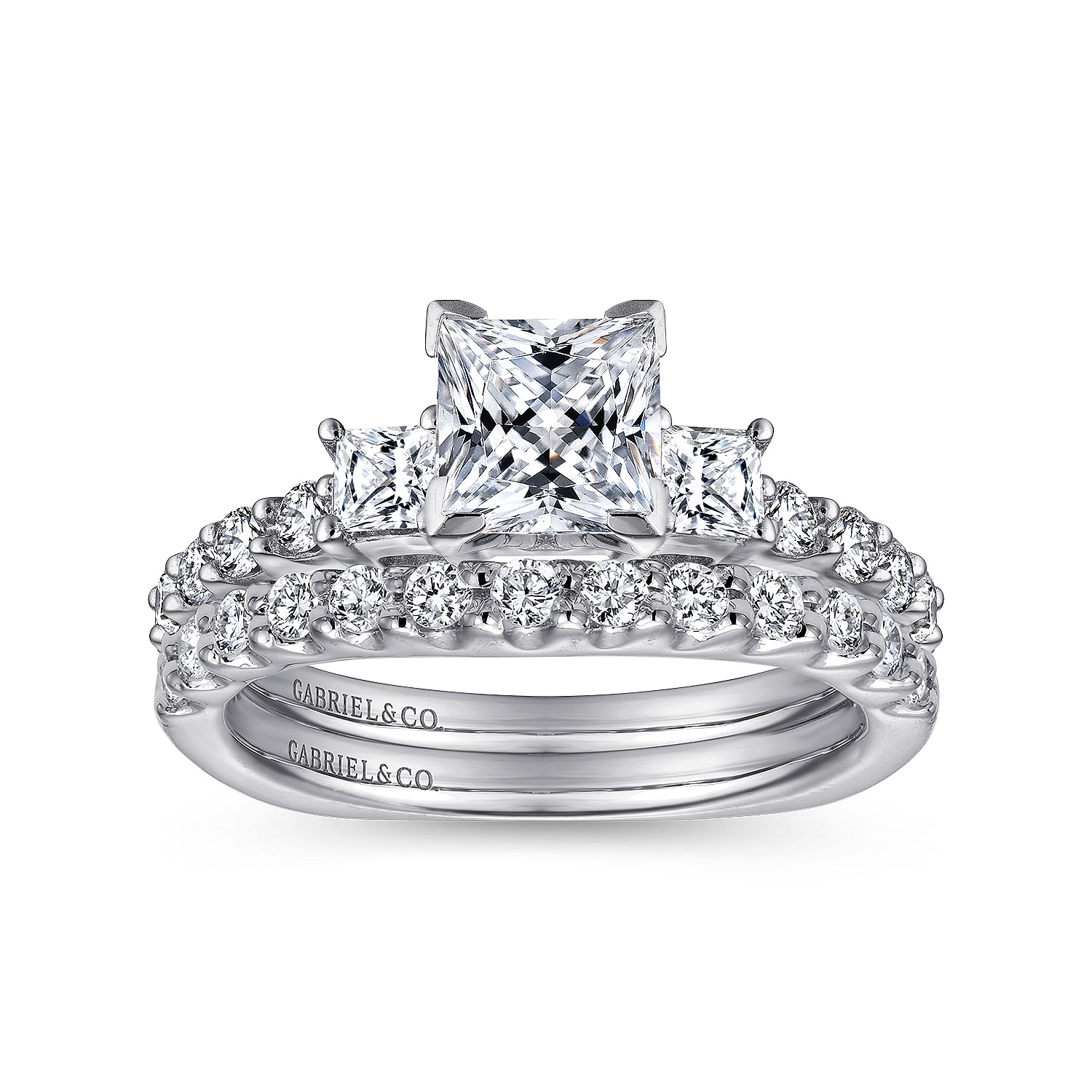 Platinum Round Princess Cut Three Stone Diamond Engagement Ring